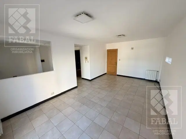 Departamento alquiler Centro, 2 dormitorios, baño y cochera 4