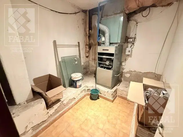 Local alquiler centro, 160 m2 con kitchenete y baño 5