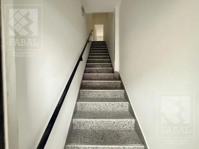 Oficina alquiler centro, 125 m2 con 6 privados, 2 baños y cocina 2