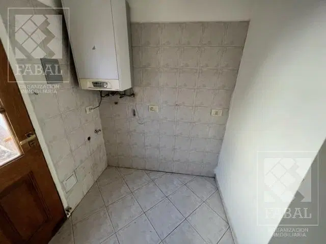 Casa alquiler María Auxiliadora, 2 dormitorios, 2 baños, patio y cochera 4