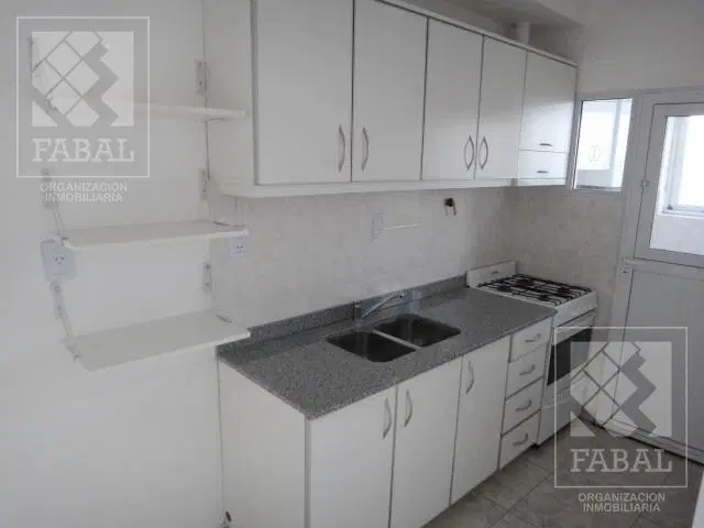 Departamento alquiler Centro, 1 dormitorio, balcón y cochera 3