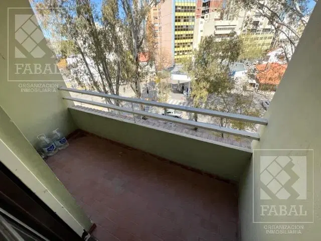 Departamento venta Centro Neuquén, 2 dormitorios 5