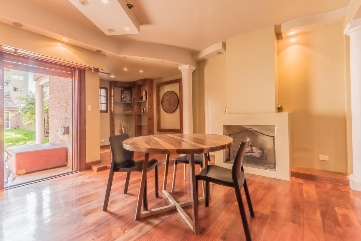 Casa - Moron Sur - 4 o 5 Amb/parque/quincho/pileta/2cocheras 2