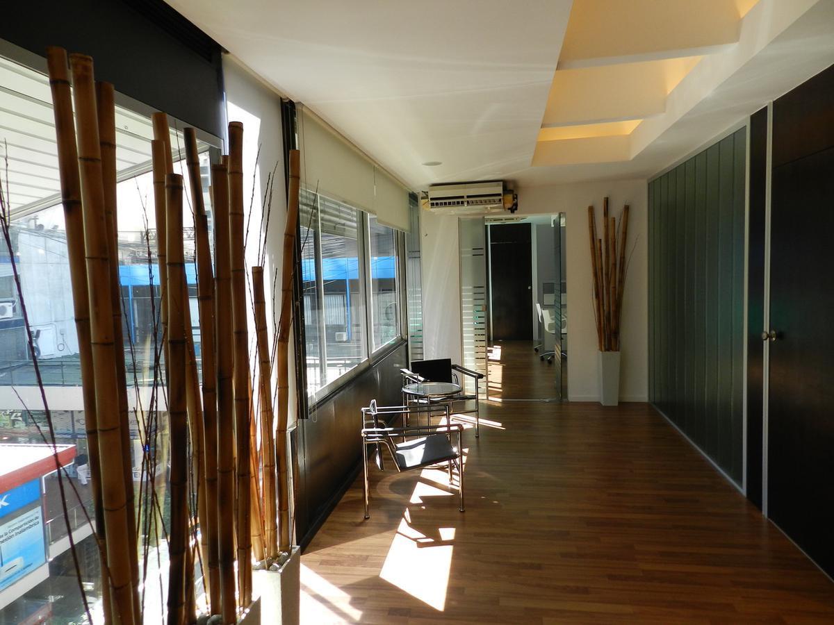 Oficina Comercial en Galería Jardín (Acepta permuta por predio/oficina en zona norte)