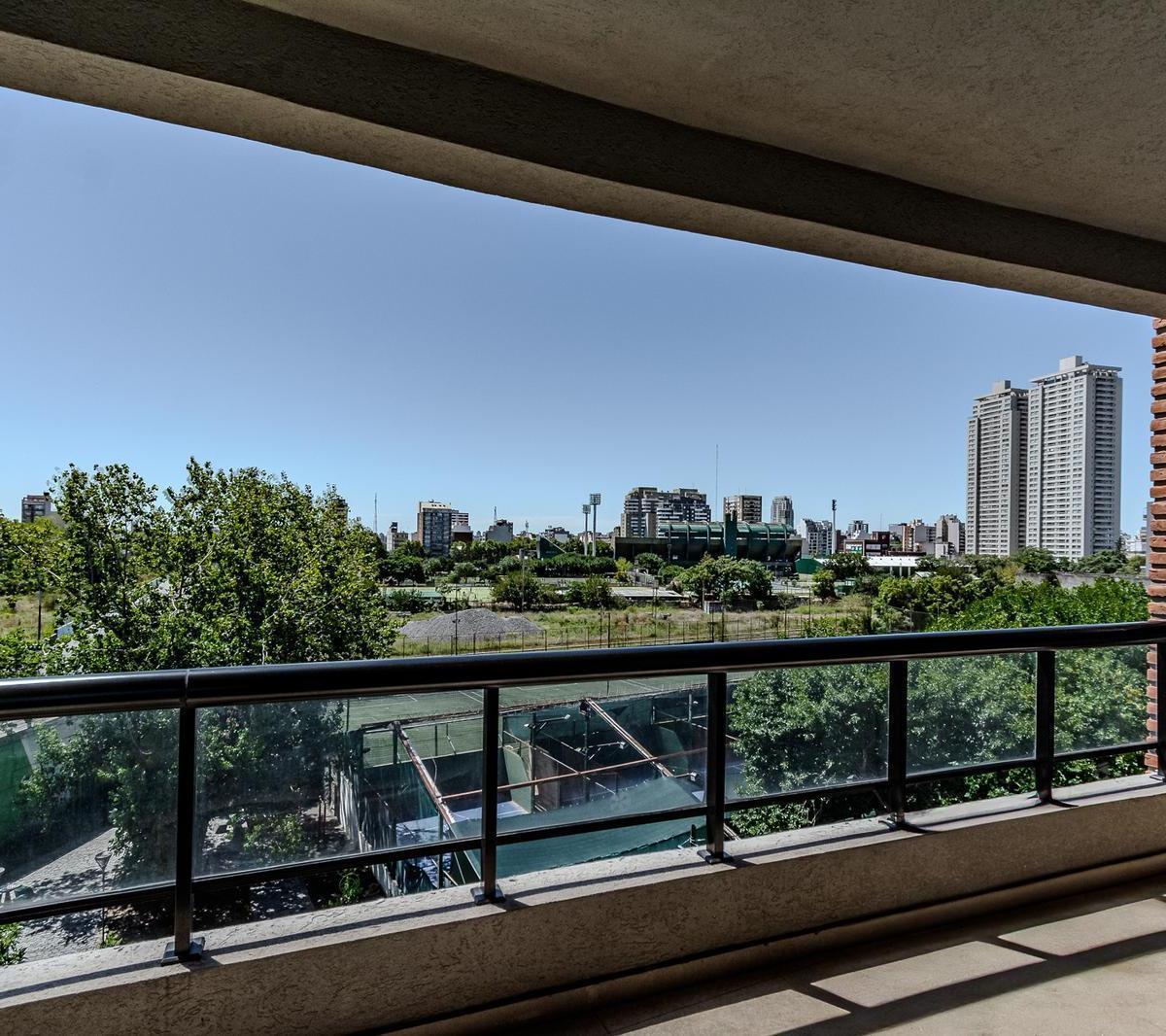 Departamento de 4 Ambientes en Venta con Cochera y Baulera Caballito 4
