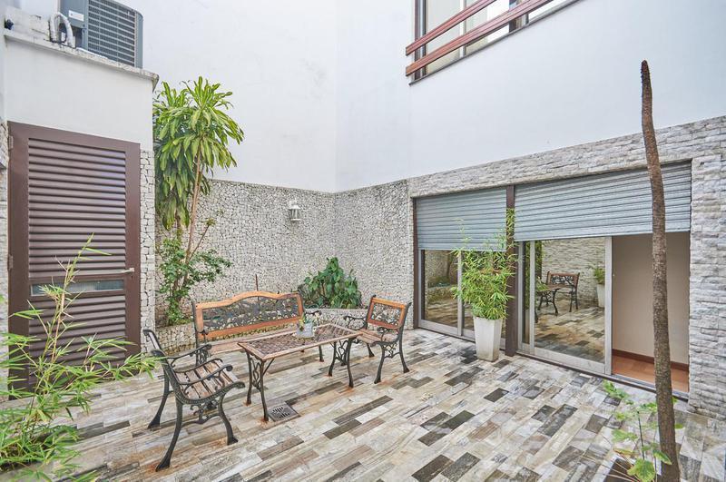 Venta Casa 5 Ambientes con Patio, Jardin, Cochera, Playroom - Versalles 5