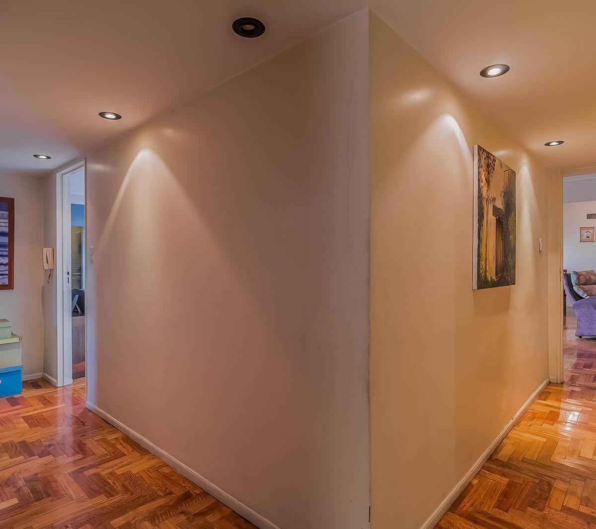 Departamento a La Venta de 7 Ambientes en Flores Piso Entero 2