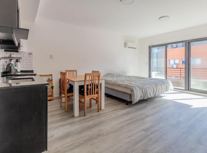 Departamento monoambiente alquiler temporal SIN MUEBLES- Barracas 1