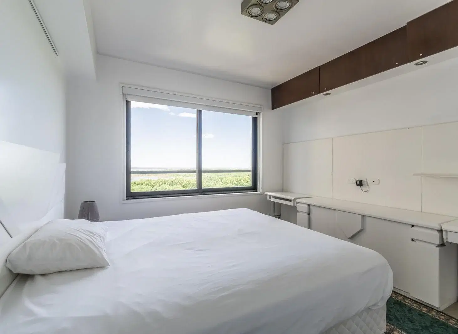 Departamento en venta de 3 ambientes con cochera doble, baulera, balcón, piso alto y vista abierta 4