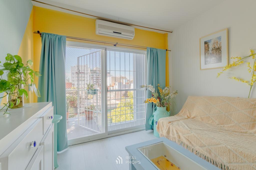 VENTA DEPARTAMENTO 3 AMBIENTES SAN TELMO AMOBLADO