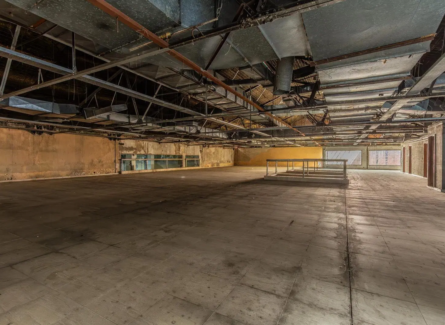 Local comercial en venta a refaccionar , en el barrio de San  Nicolas 4