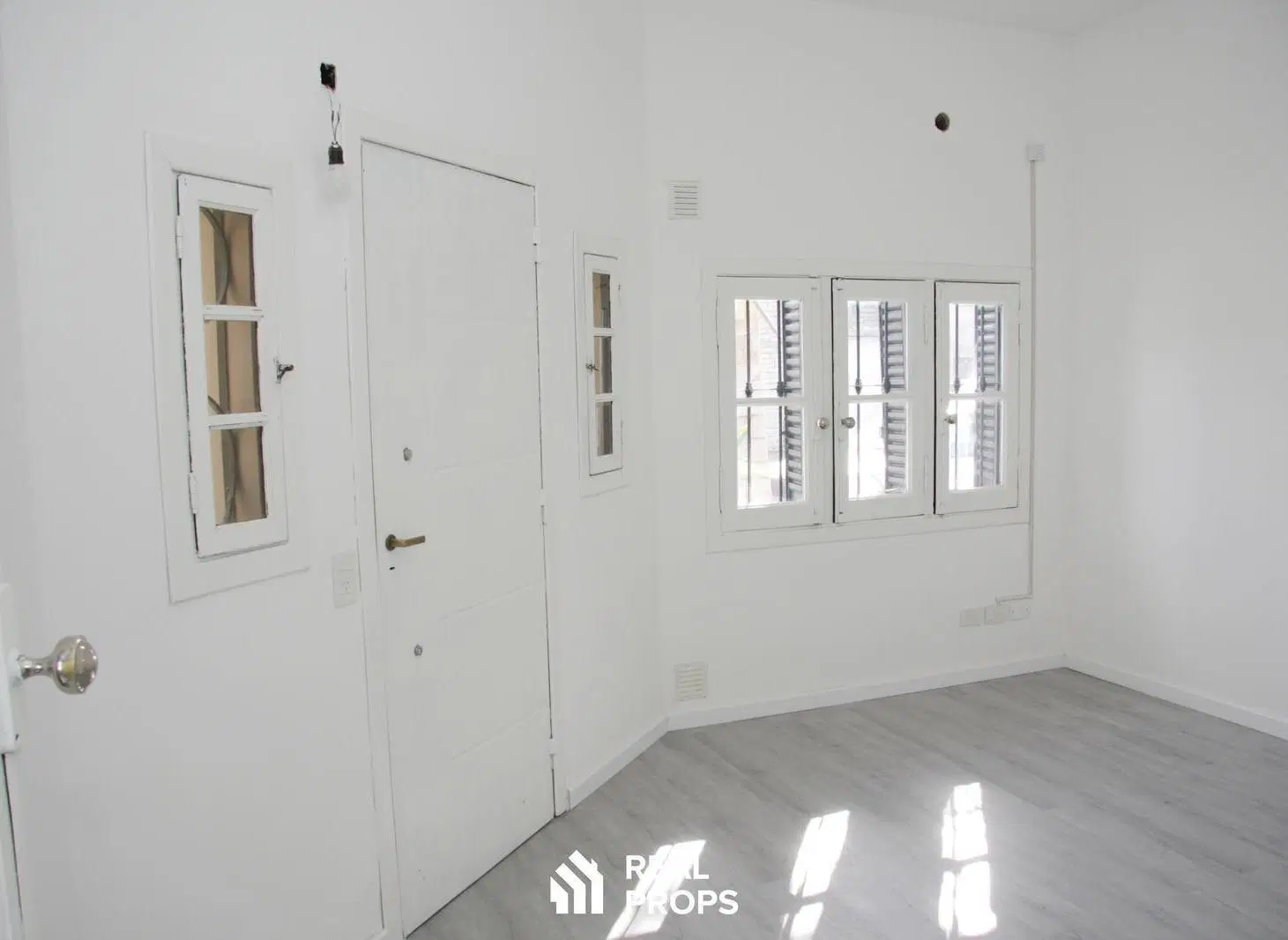 PH en Venta de 3 ambientes con patio, terraza y parrilla en Villa Ballester 2