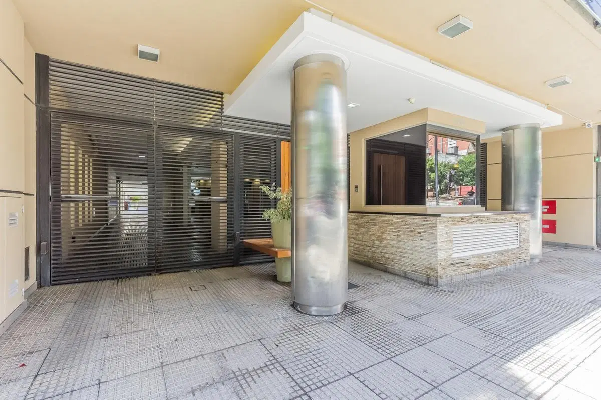 Alquiler Departamento 2 ambientes al frente con cochera - Caballito Sur 3