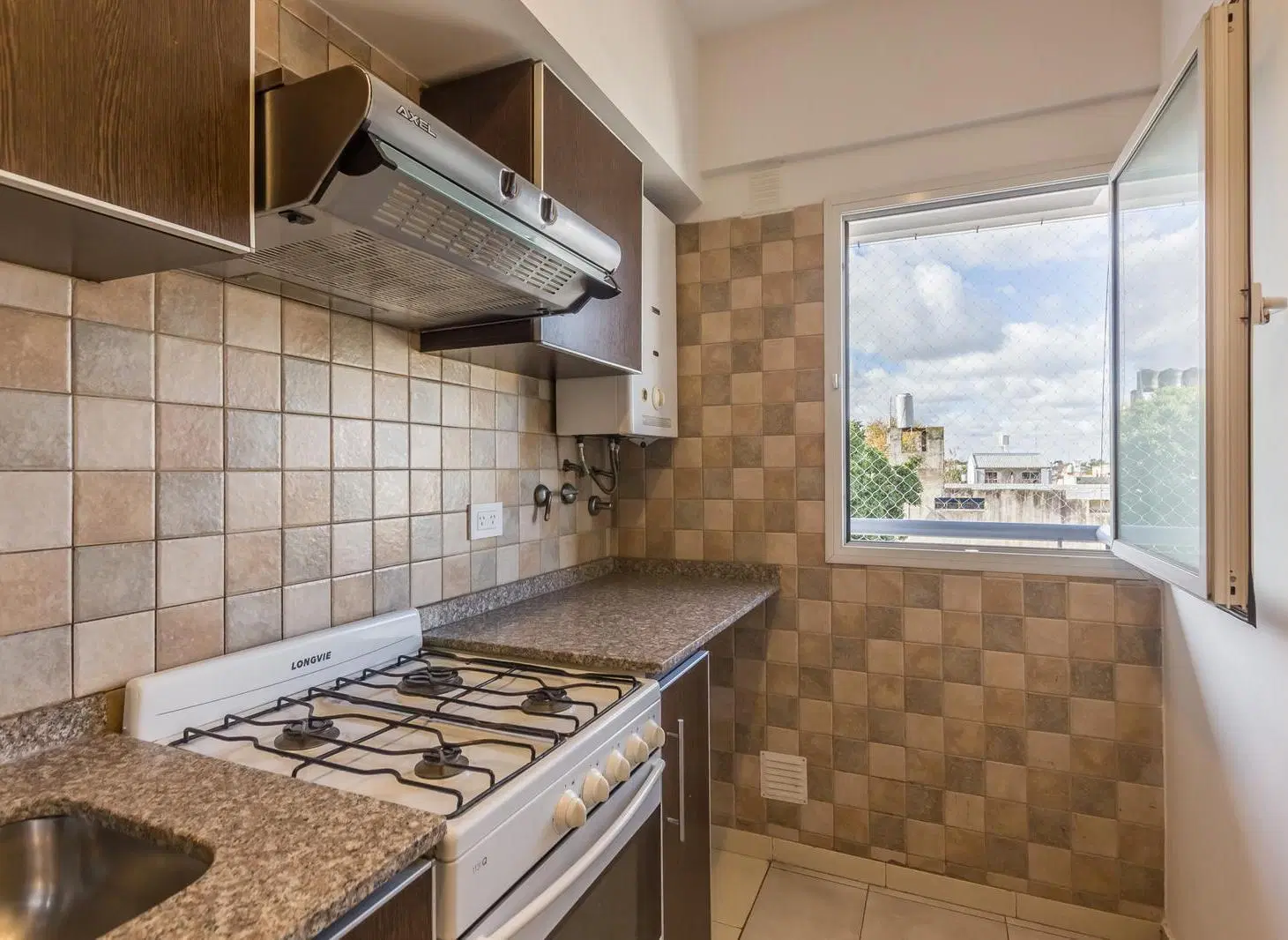 Departamento en venta de 3 Ambientes con Balcón en Caseros 3