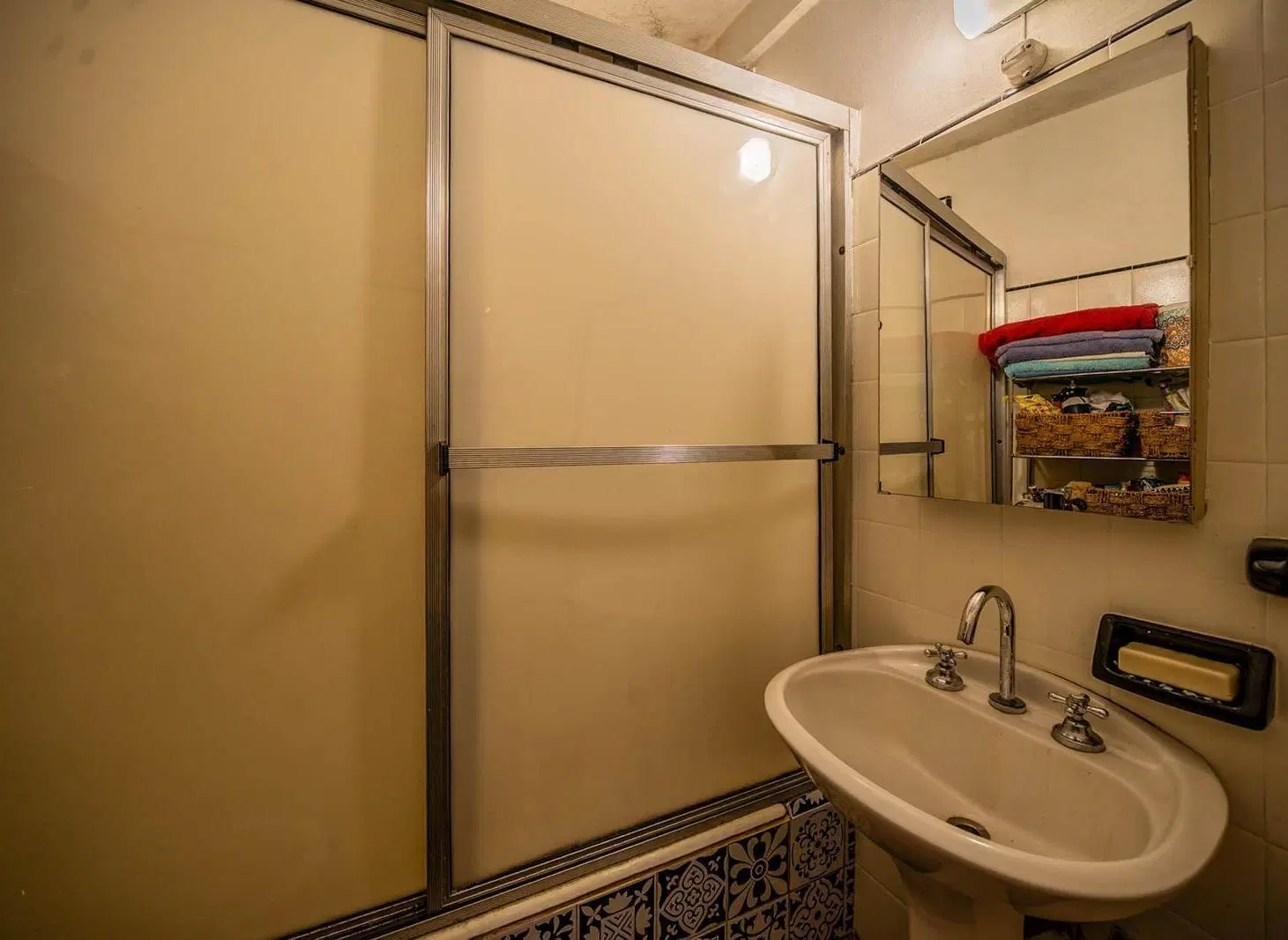 Departamento en venta de 3 ambientes con patio, lavadero y jardín en San Cristobal 5