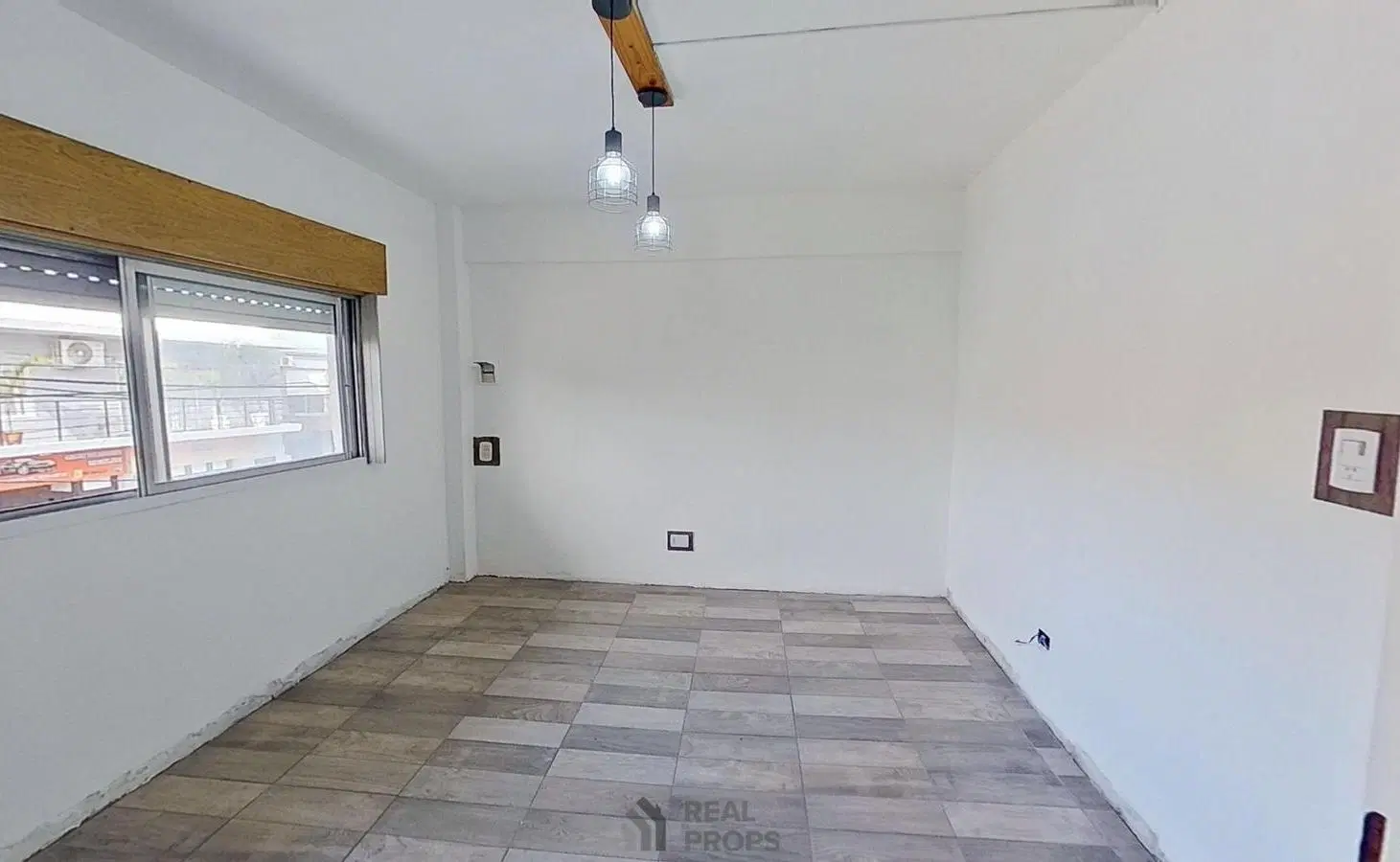 VENTA PH 3 AMBIENTES, AL FRENTE CON TERRAZA Y PARRILLA, EN VILLA BALLESTER 3