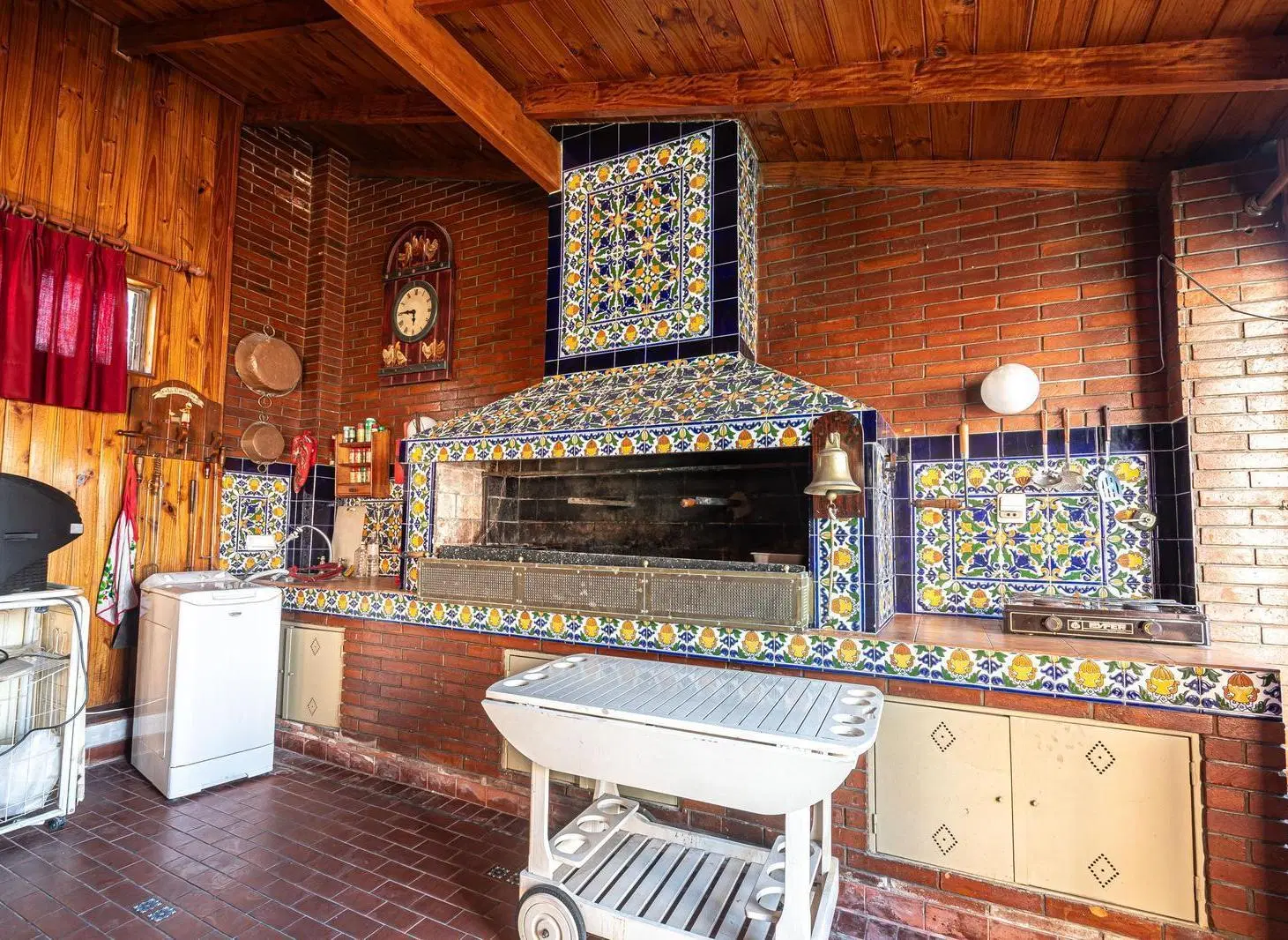 Venta PH de 4 ambientes en San Cristobal, con quincho, parrilla y terraza. 8
