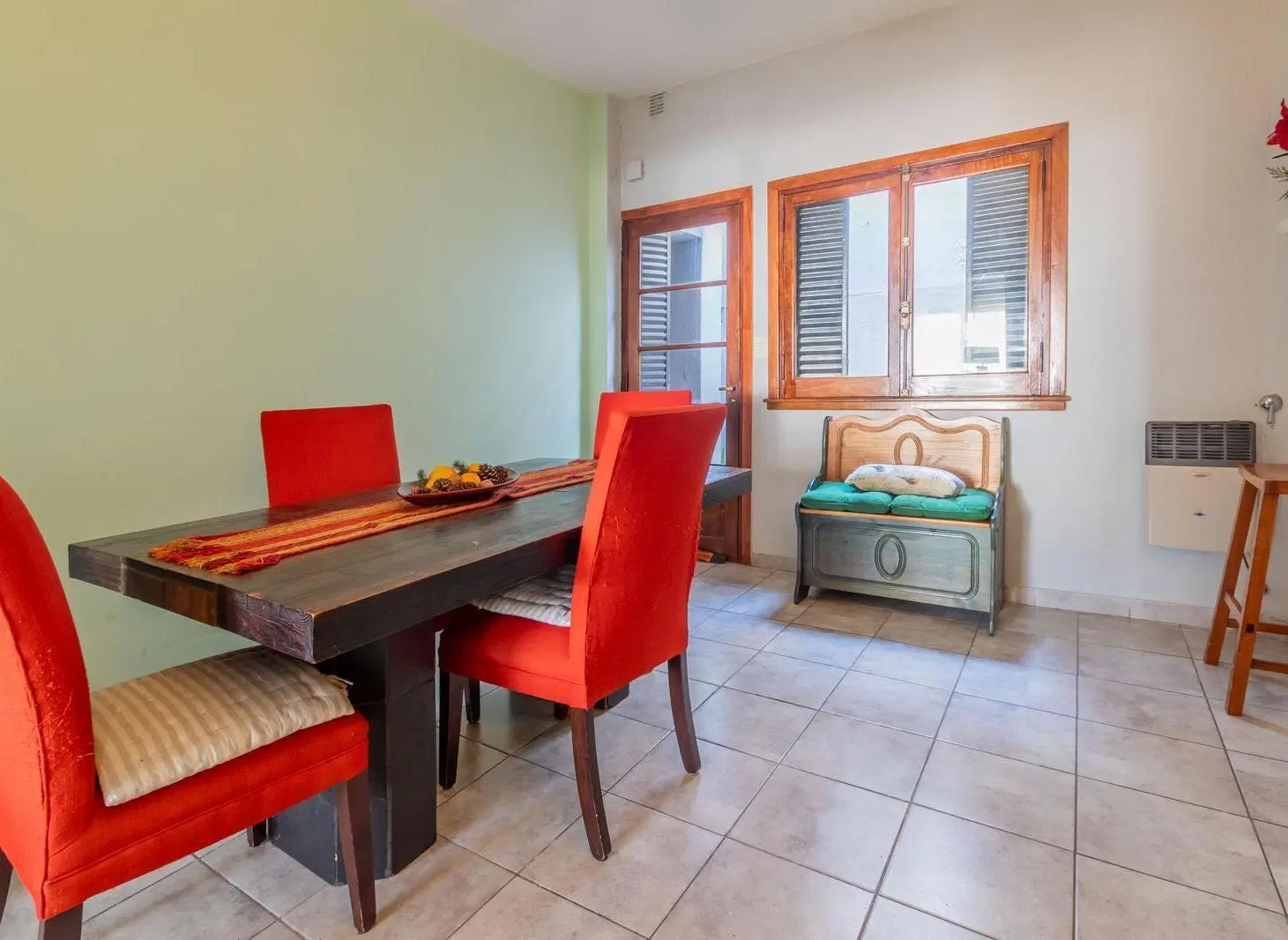 VENTA PH de 3 ambientes al frente con terraza Barrio Versalles 3