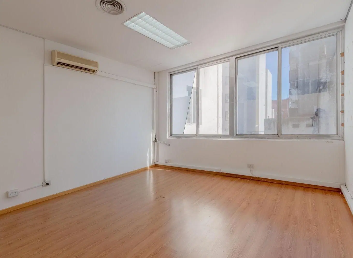 Oficina en Alquiler Microcentro 372 m2 SIN EXPENSAS 2