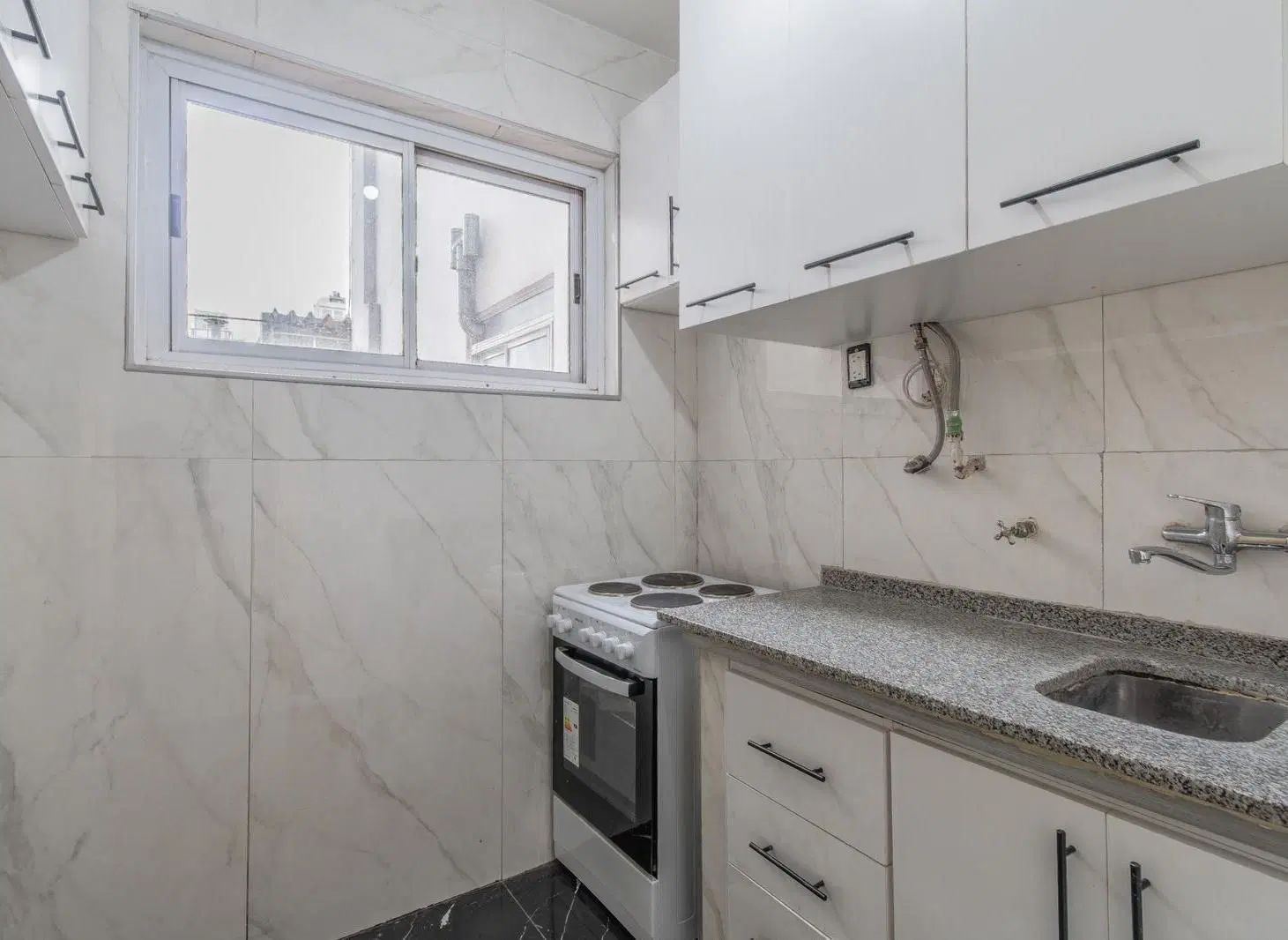 Alquiler Departamento de 3 Ambientes con Balcón Al Frente en Villa Urquiza 2