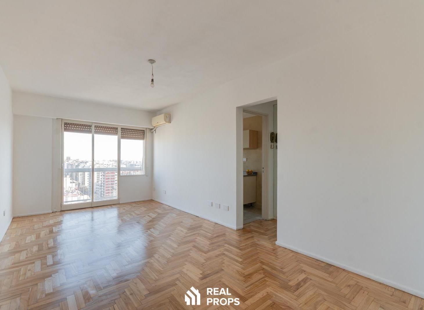 Foto de Caballito Venta Monoambiente Reciclado Piso 18 Apto Profesional Vista 180 grados, imagen 1