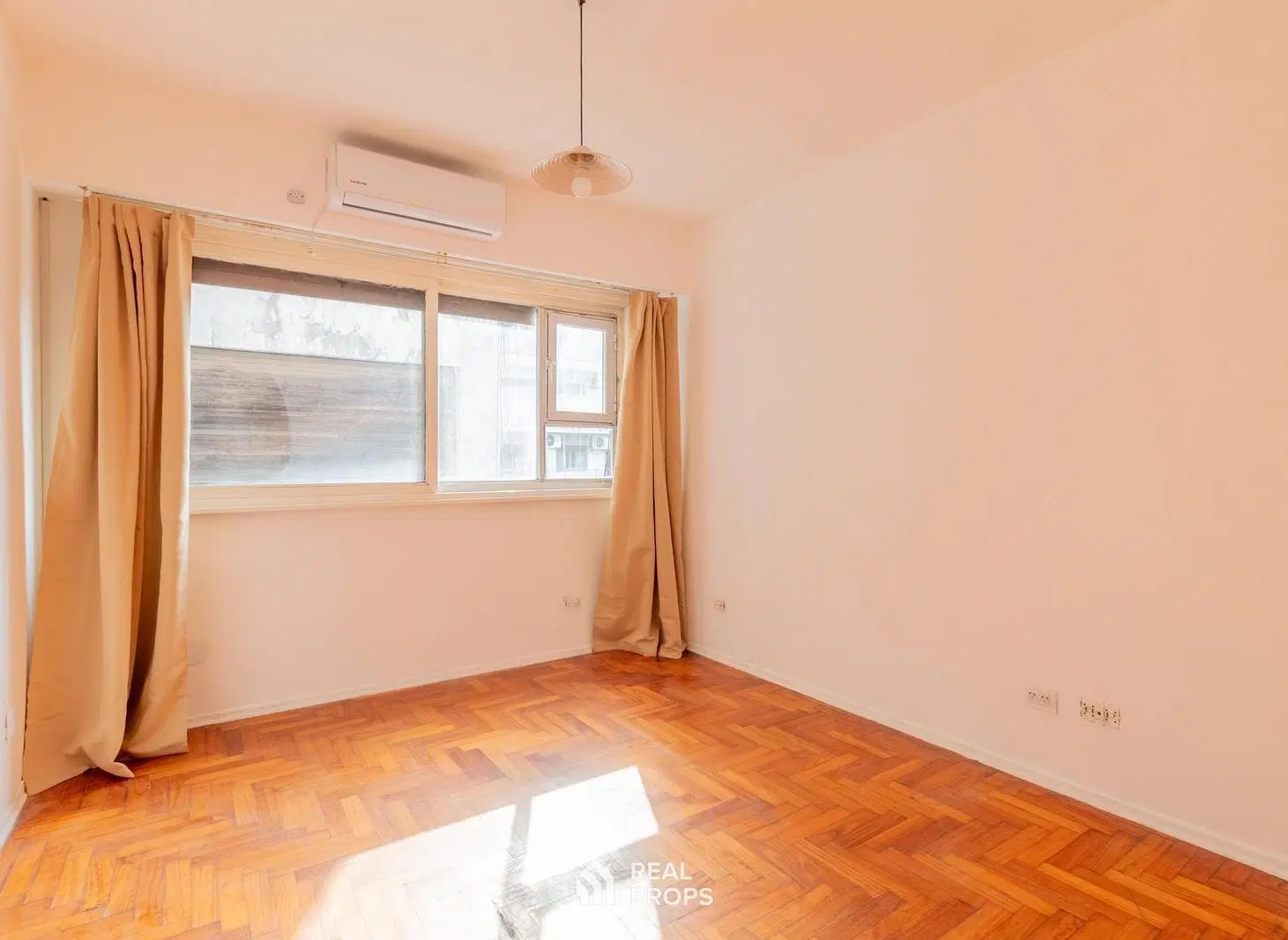 Departamento dos ambientes en alquiler en Palermo. Cerca subte D 1
