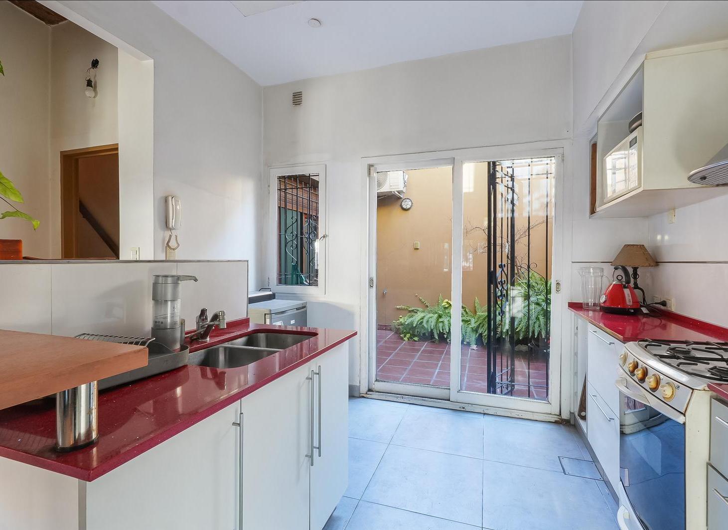 Foto de Venta PH 4 Ambientes en Villa Devoto con Escritorio, Patio, Terraza y Quincho con parrilla., imagen 4