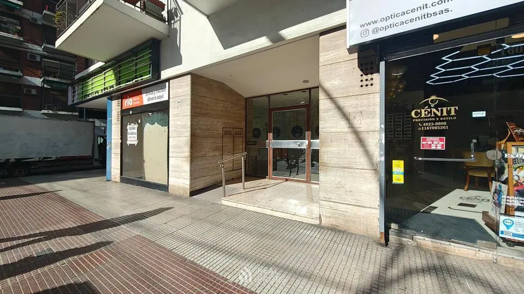 Alquiler Departamento 3 ambientes en Recoleta, renovado luminoso y con balcon al frente 8