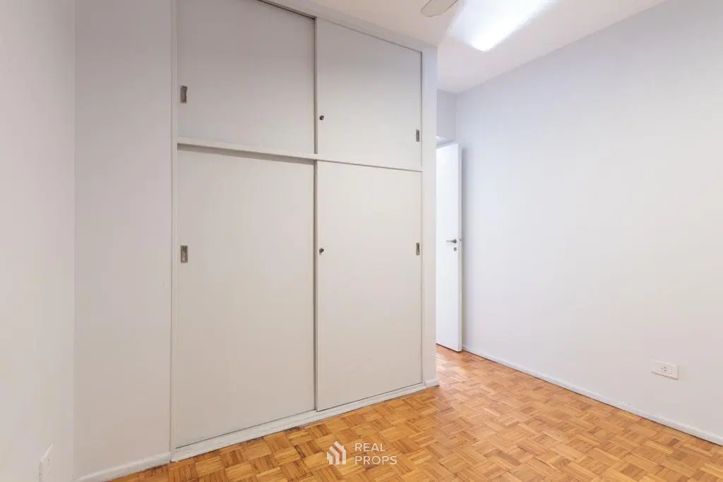 Alquiler Departamento 3 ambientes en Recoleta, renovado luminoso y con balcon al frente 2