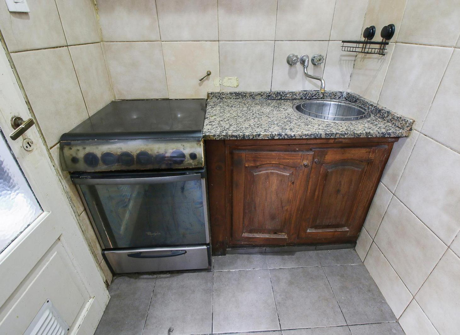 Foto de PH 2 Ambientes en Venta. Flores Norte. No paga Expensas. Ideal primera, imagen 4