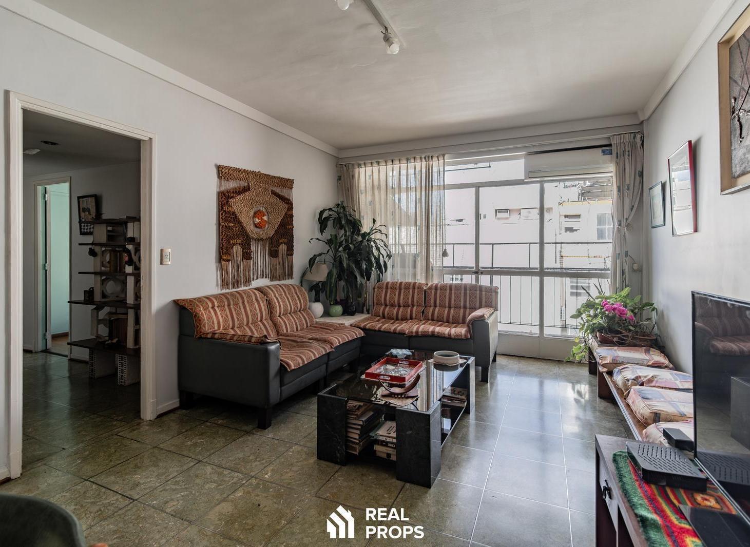 Foto de Venta Departamento 5 ambientes dependencia y balcón en Balvanera, imagen 5