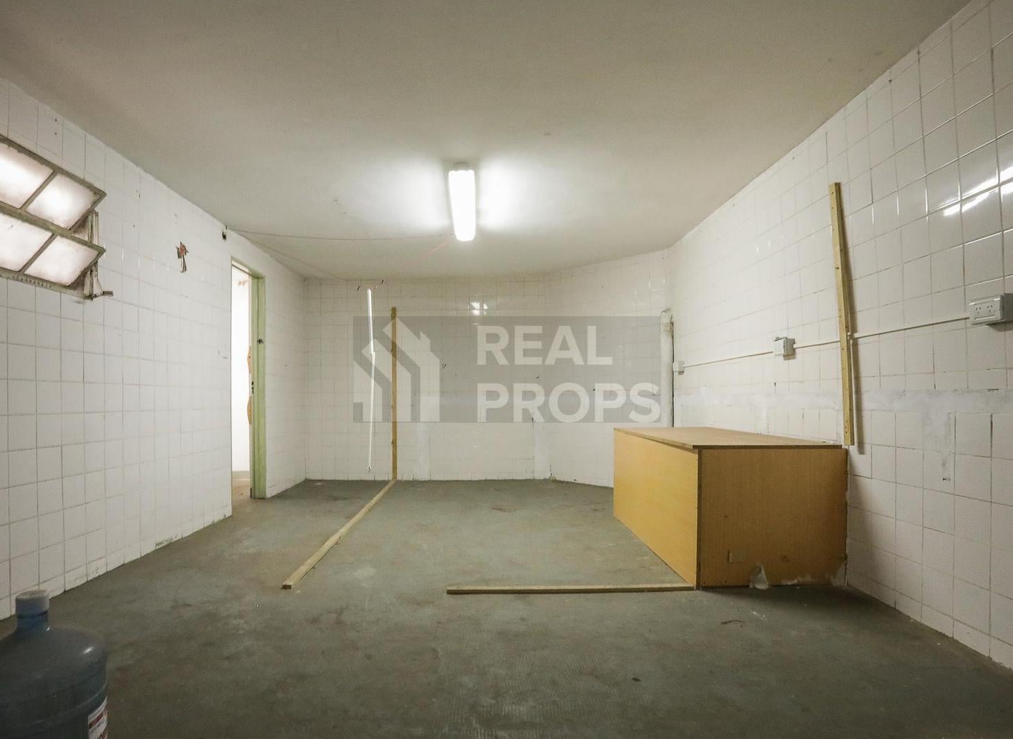 Foto de Local en venta en Barracas, a una cuadra de Av. Montes de Oca, apto, imagen 4