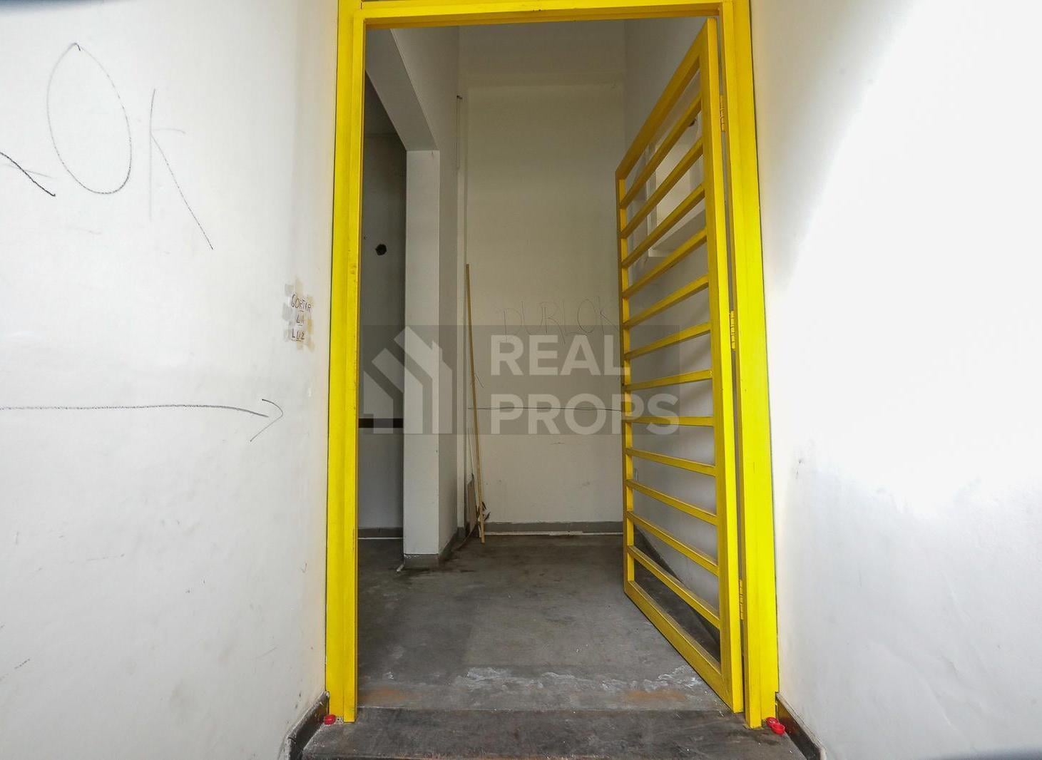 Foto de Local en venta en Barracas, a una cuadra de Av. Montes de Oca, apto, imagen 5