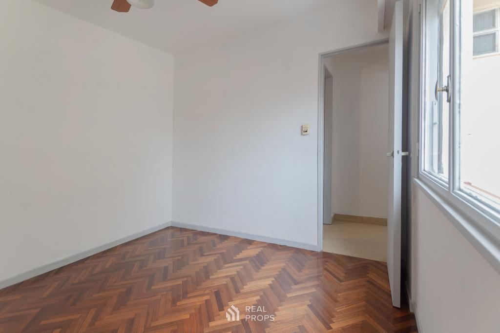 Foto de DEPARTAMENTO DE 3 AMBIENTES EN ALQUILER MUY AMPLIO EN FLORES, imagen 2