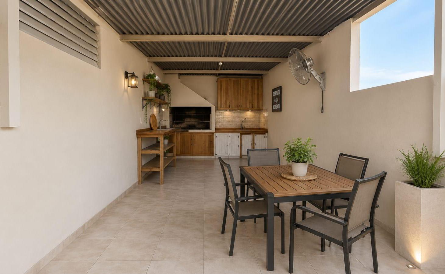 Foto de VENTA PH 3 AMBIENTES, AL FRENTE CON TERRAZA Y PARRILLA, EN VILLA, imagen 1