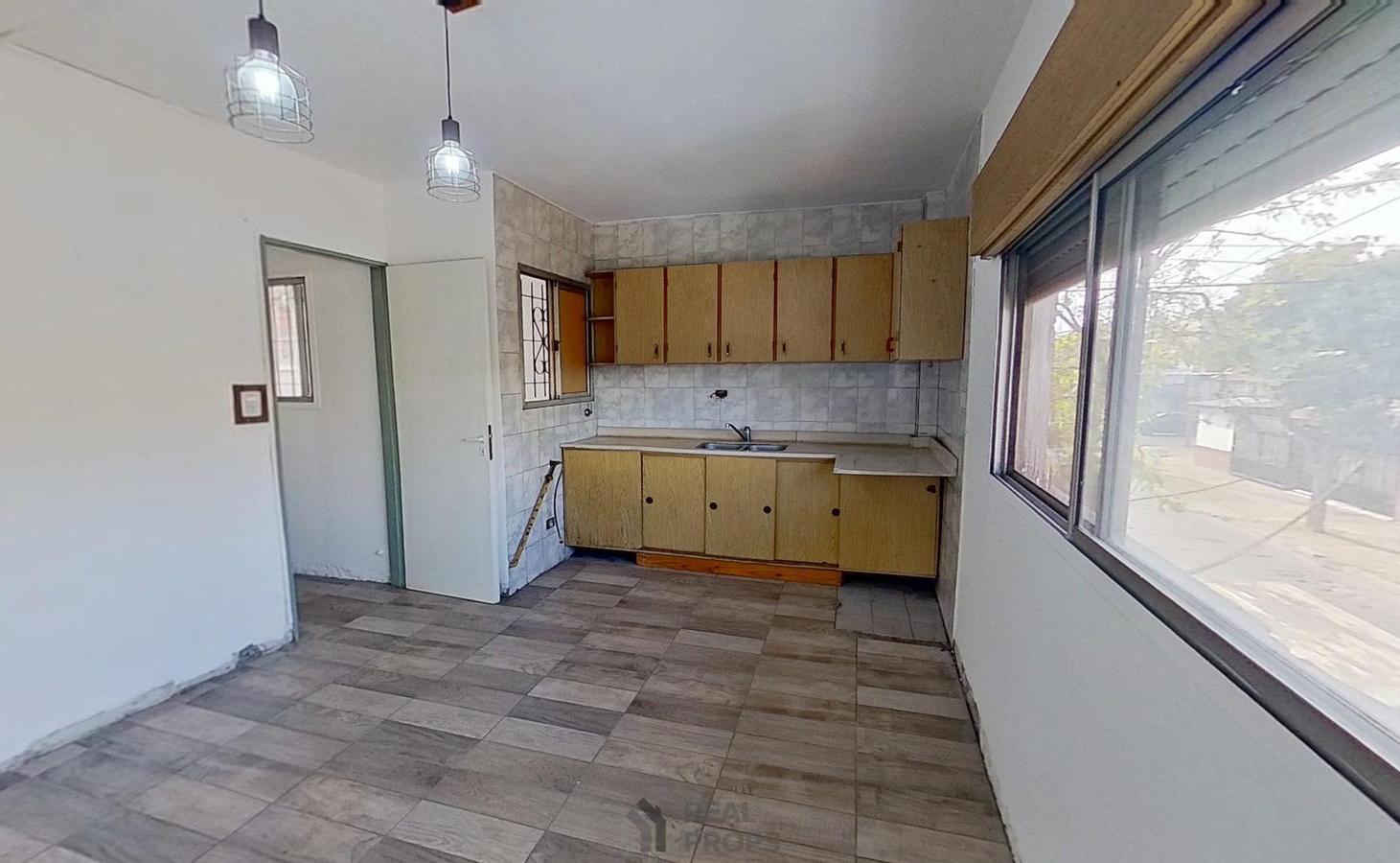 Foto de VENTA PH 3 AMBIENTES, AL FRENTE CON TERRAZA Y PARRILLA, EN VILLA, imagen 5