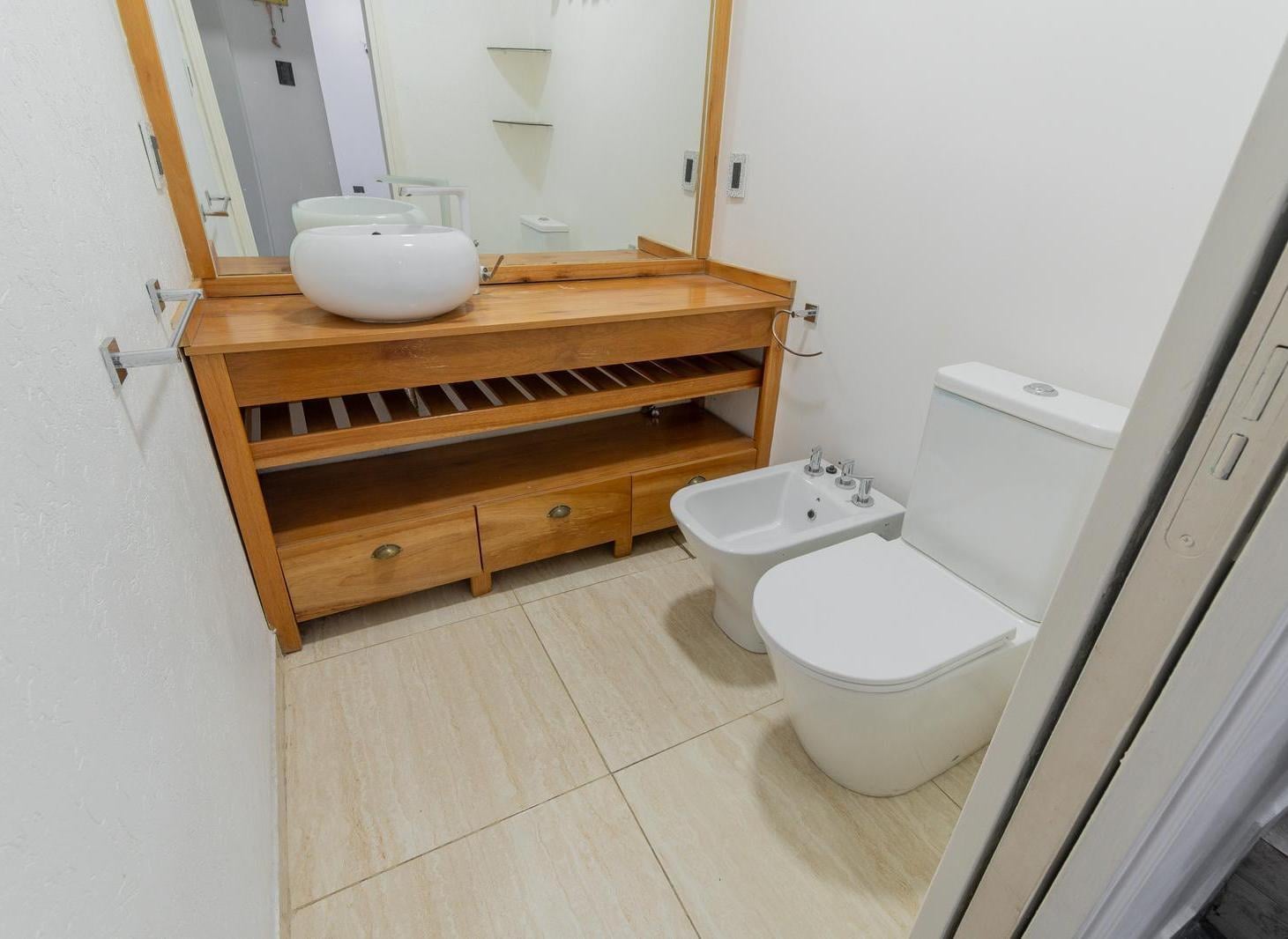 Foto de Venta PH al Frente de 4 Ambientes con Garaje, Doble Patio y Terraza, imagen 3