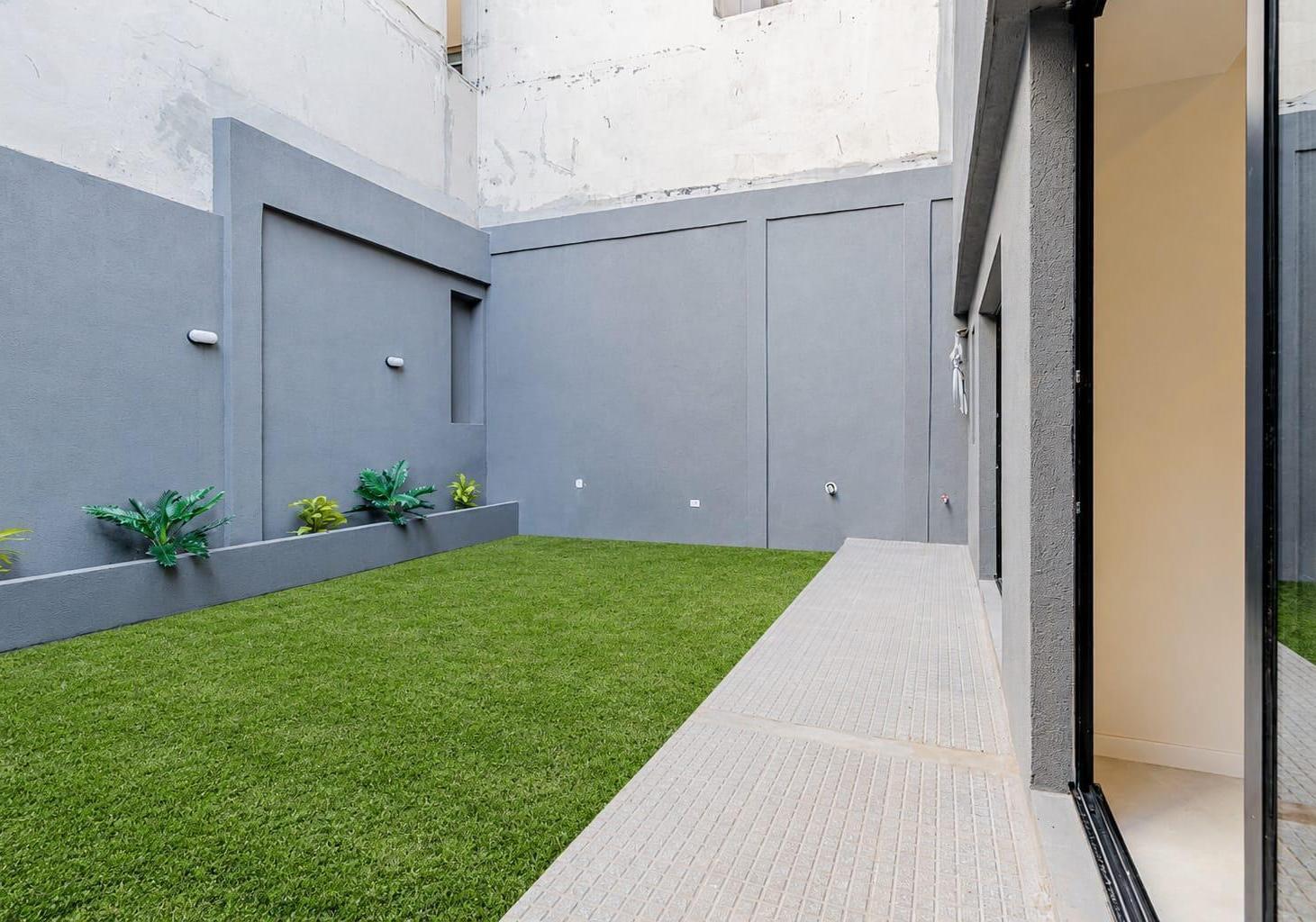 Foto de Departamento en venta, dos ambientes con patio en Caballito, imagen 3