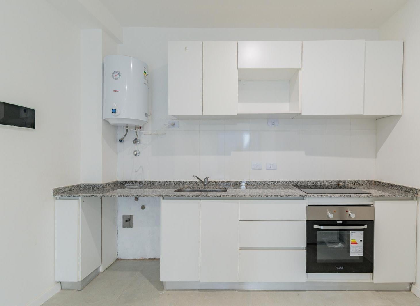 Foto de Departamento en venta, dos ambientes con patio en Almagro, imagen 2