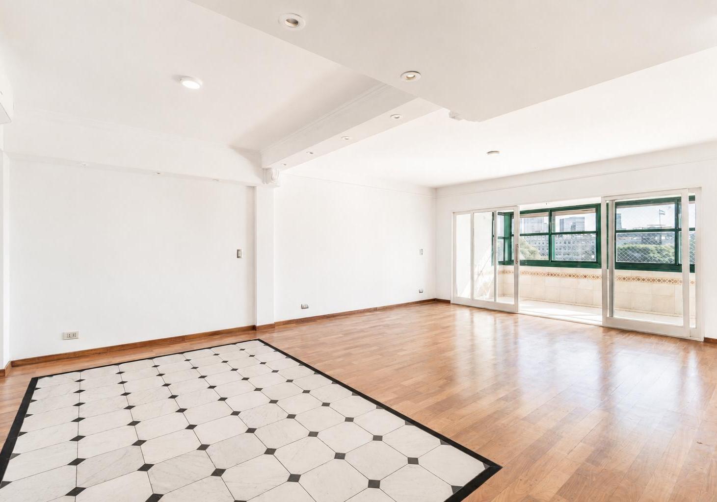 Foto de Venta Departamento Amplio Piso 3 Ambientes, vista abierta - 2 Cocheras, imagen 2