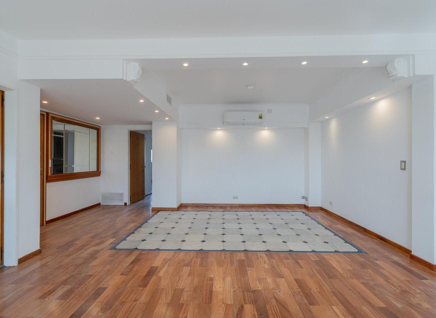Foto de Venta Departamento Amplio Piso 3 Ambientes, vista abierta - 2 Cocheras, imagen 4