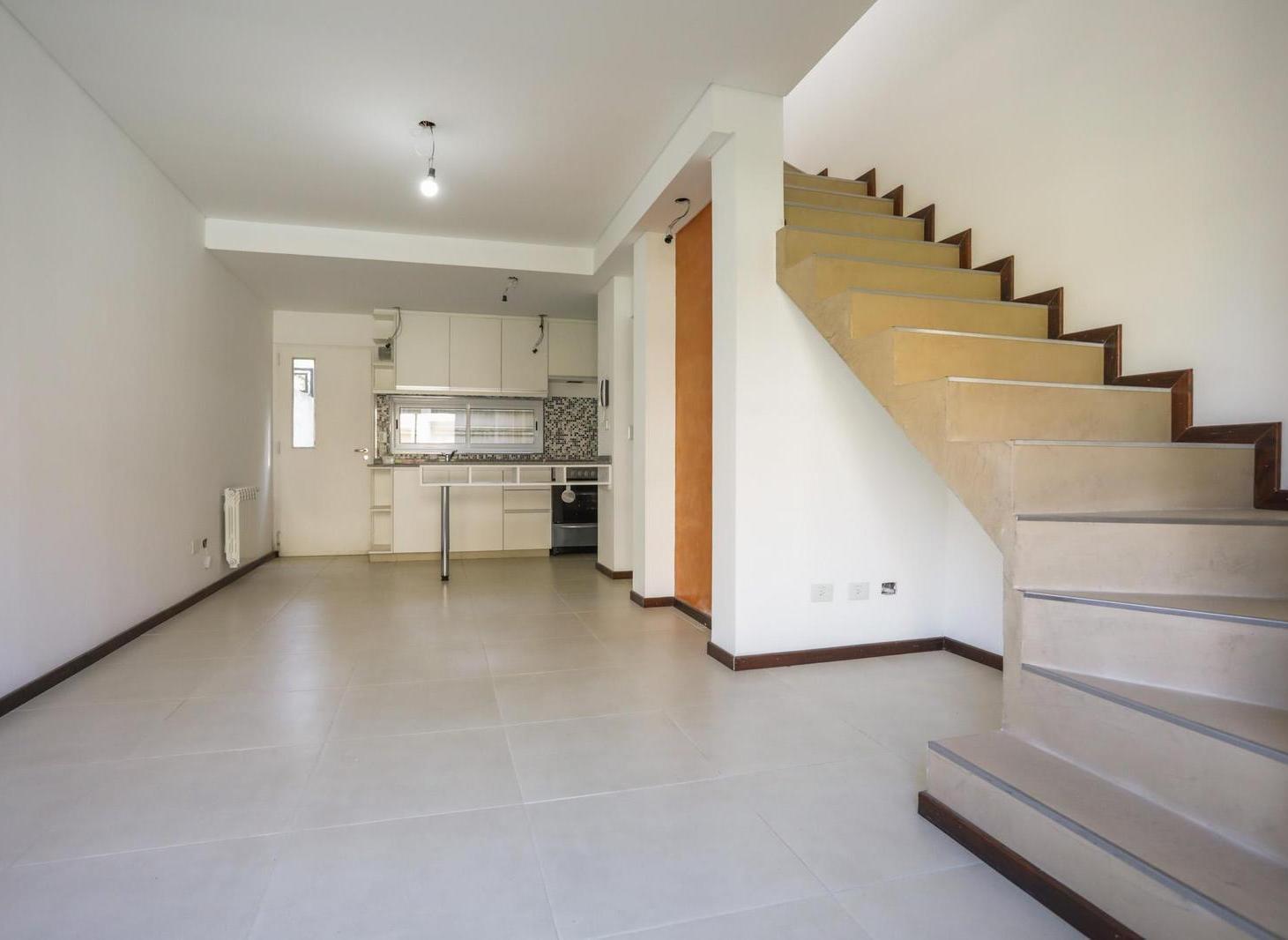 Foto de Departamento con Cochera en venta 2 ambientes en Pilar sum pileta, imagen 2