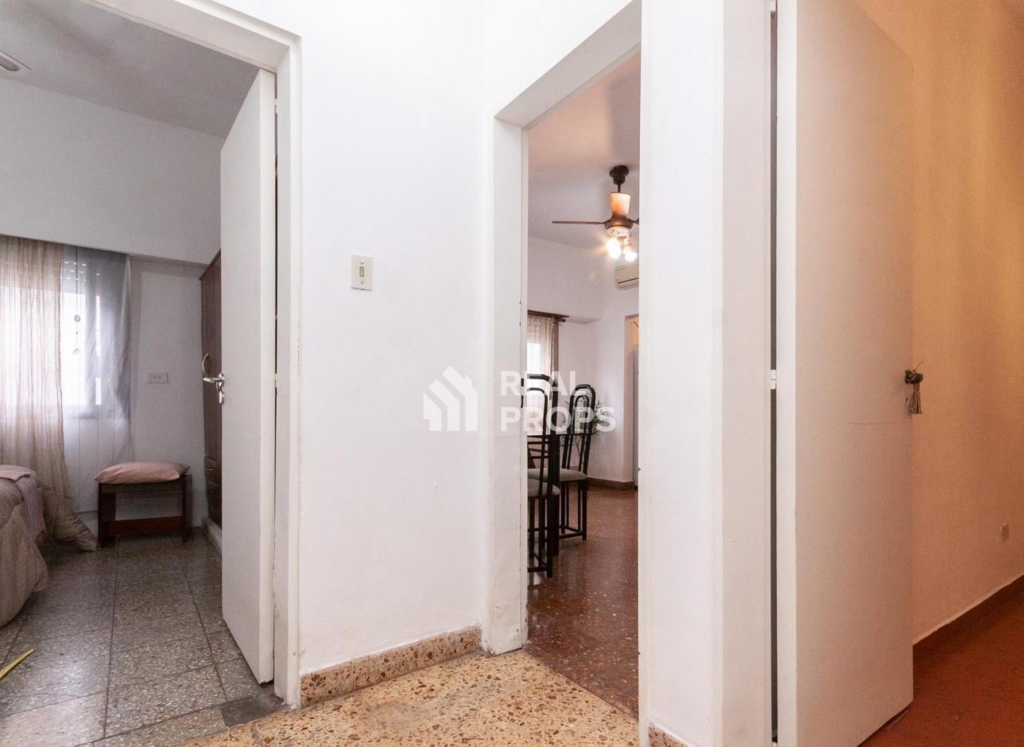 Foto de Venta Ph tipo casa 4 ambientes. Apto credito. Temperley, imagen 3