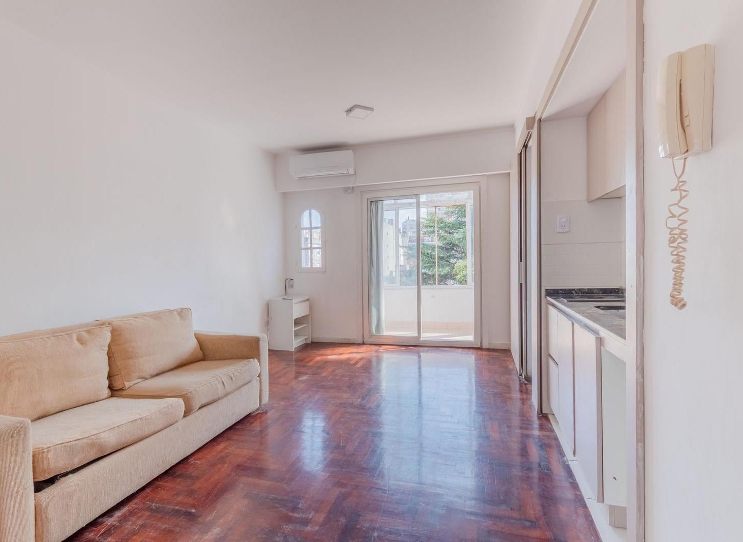 Foto de Departamento monoambiente con balcón vista abierta apto profesional en, imagen 1