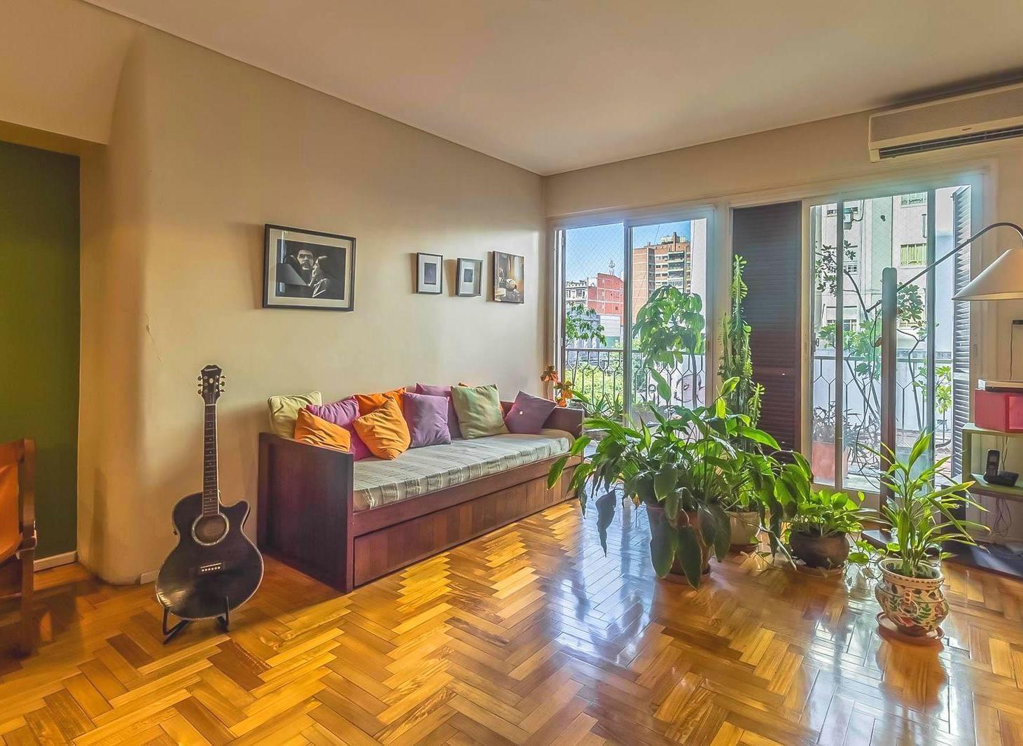 Foto de Departamento a la venta de 7 ambientes en Flores Piso entero, imagen 3
