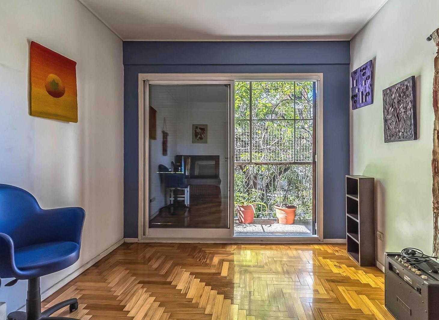 Foto de Departamento a la venta de 7 ambientes en Flores Piso entero, imagen 5