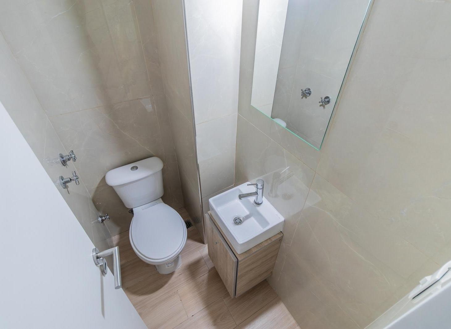 Foto de Venta Departamento de 4 ambientes con guarda coche en Monte Castro, imagen 4