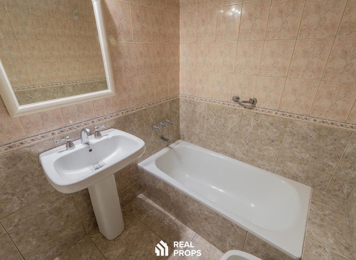 Foto de Departamento en Venta 3 ambientes con Balcon en Constitución Piso alto, imagen 2