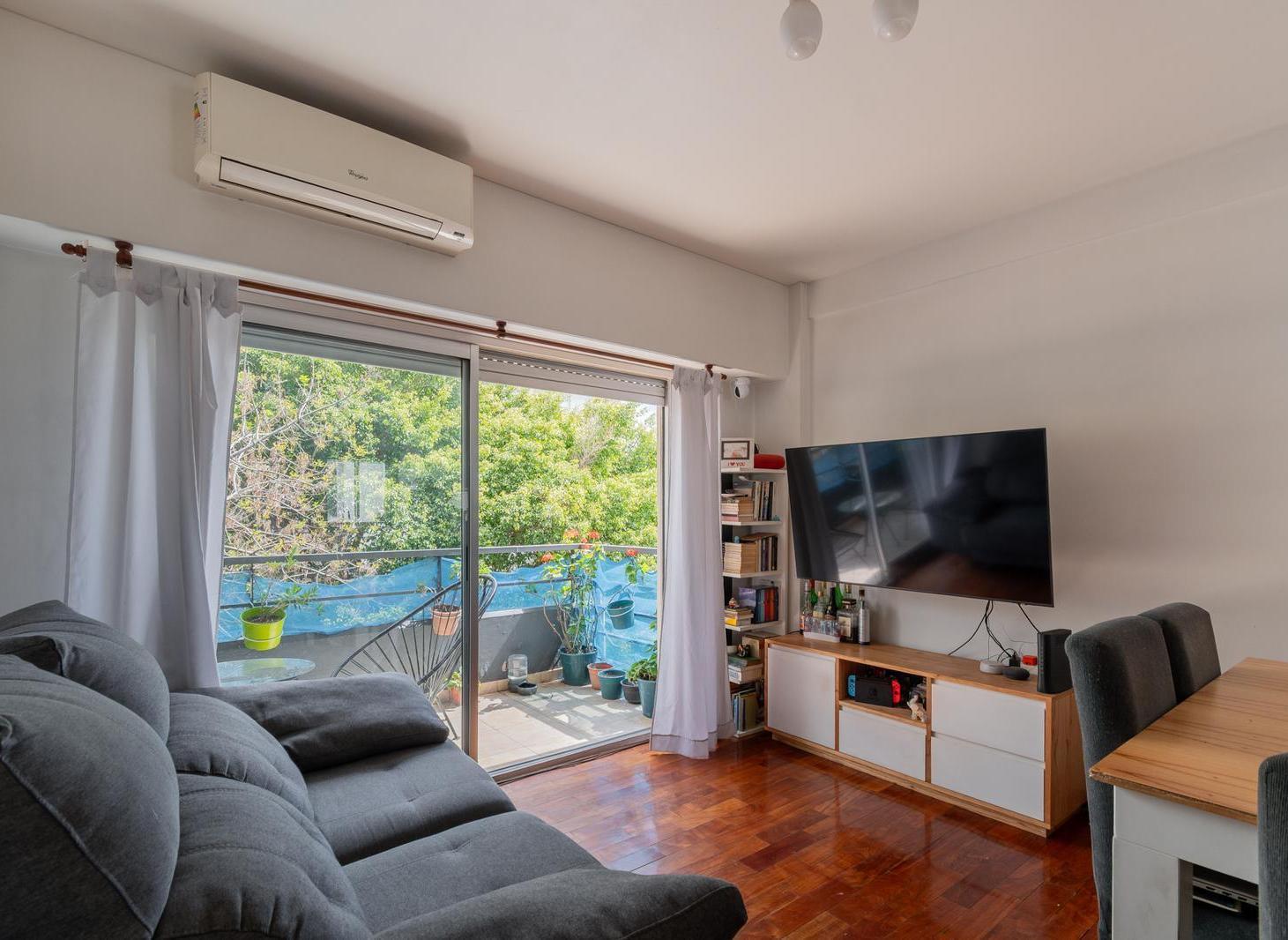 Foto de Venta Departamento 2 ambientes en Montecastro Semipiso de Categoría, imagen 2