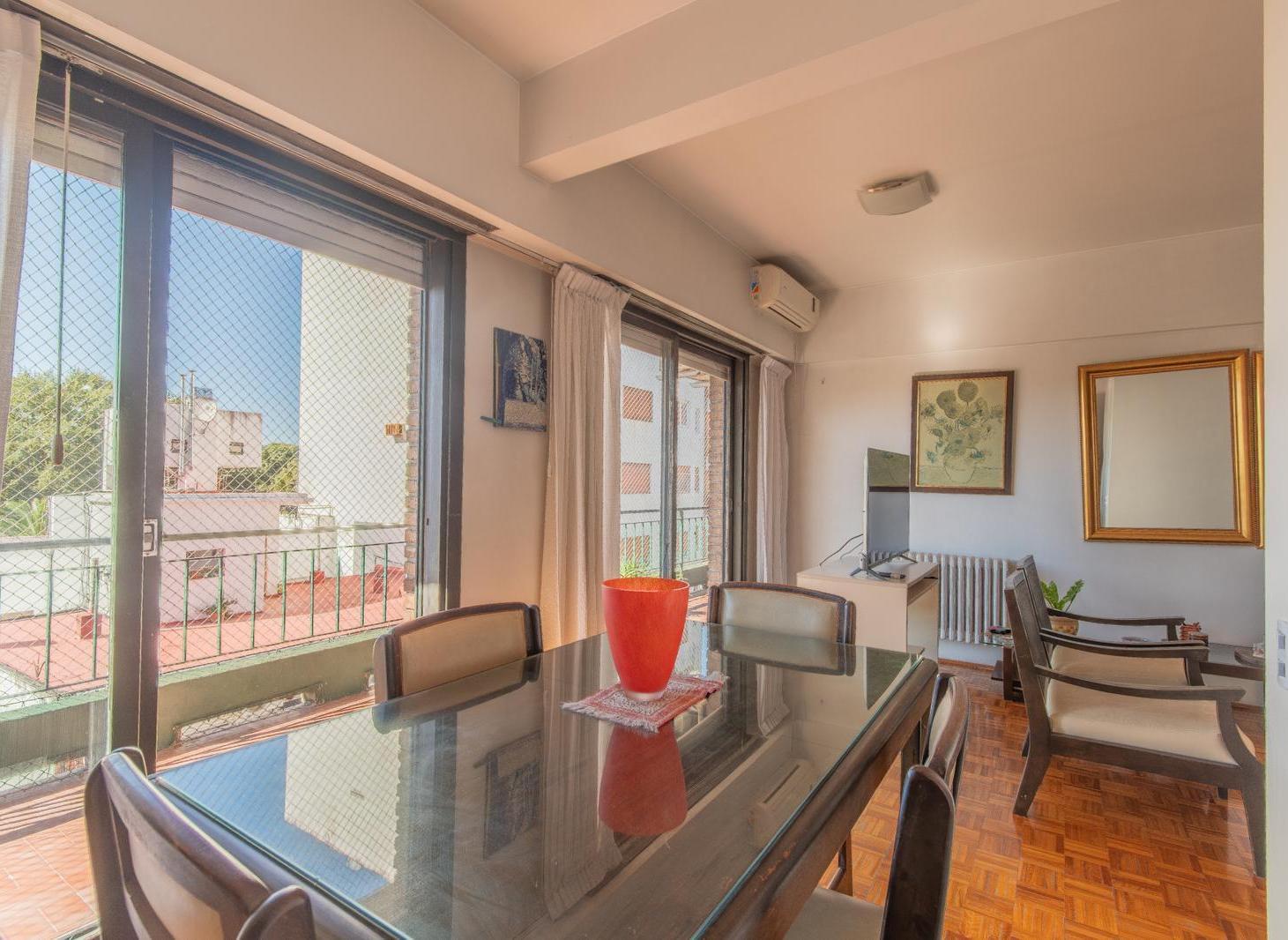 Foto de Departamento en venta de 4 ambientes con balcón corrido y cochera, imagen 3